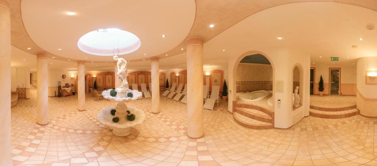 Hotel Central Seefeld in Tirol Exterior photo